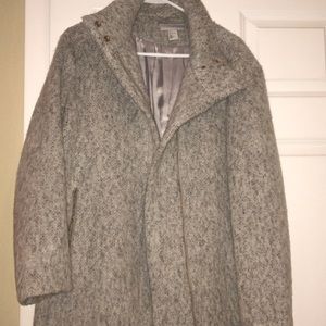 Knee length winter coat from H&M. Worn twice.